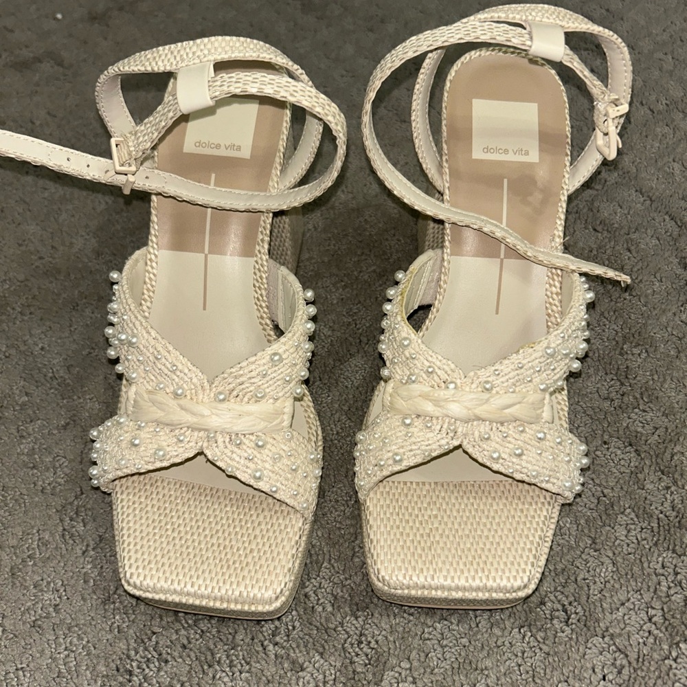 Dolce Vita Aries Pearl Heels in Vanilla